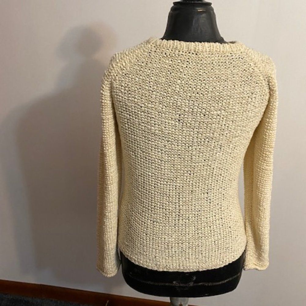 Perry Ellis cream knit sweater, size Medium - Picture 2 of 3
